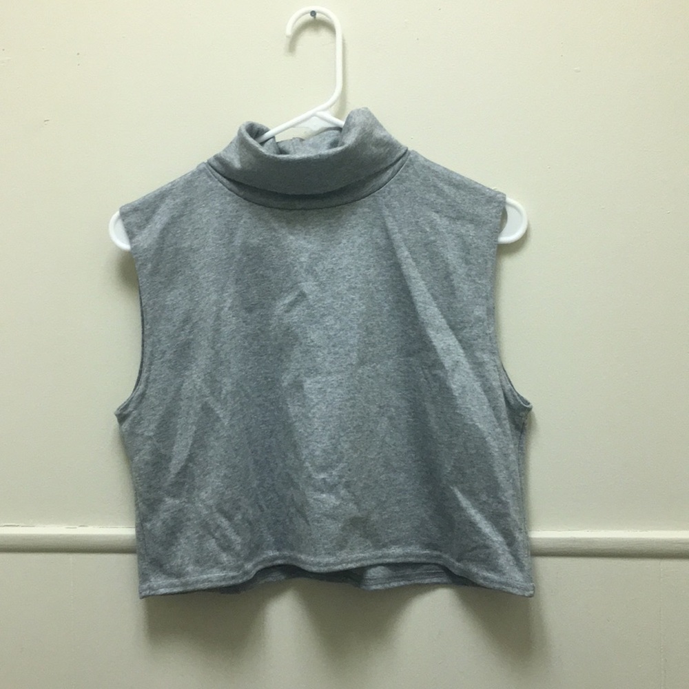 WHITE STAG Cropped Turtleneck